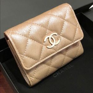 CHANEL 19S SMALL WALLET gold metal Beige pink